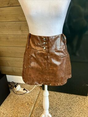 Cognac Faux Leather Croc-Embossed Mini Skirt with Snap Front